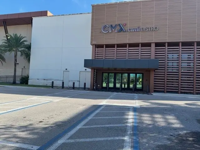 CMX CineBistro Coastland
