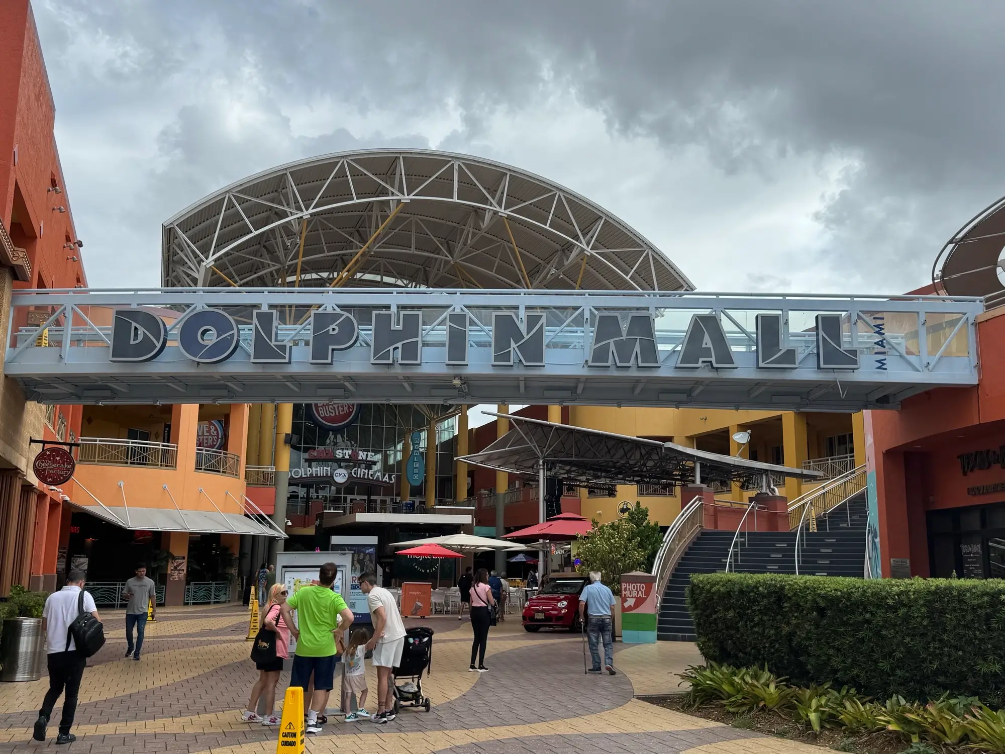 CMX Cinemas Dolphin 19 & IMAX