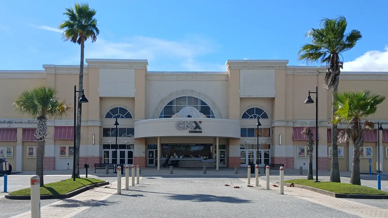 CMX Cinemas Pinnacle 14