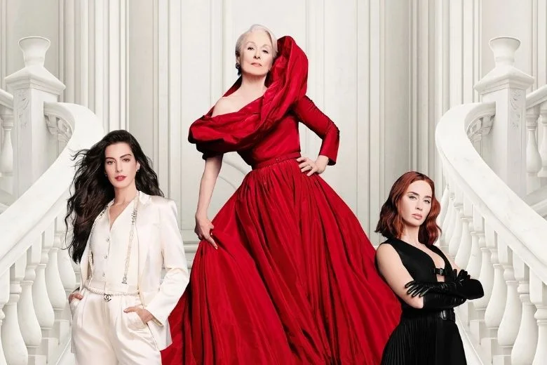 DEVIL WEARS PRADA 2 / MARIO GALAXY MOVIE Hero Background Image
